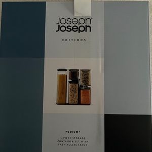 Joseph Joseph five piece storage container set